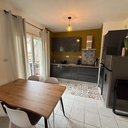 Apartment 2 Les Bains